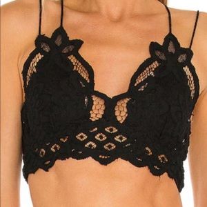 FREE PEOPLE BLACK BRALETTE